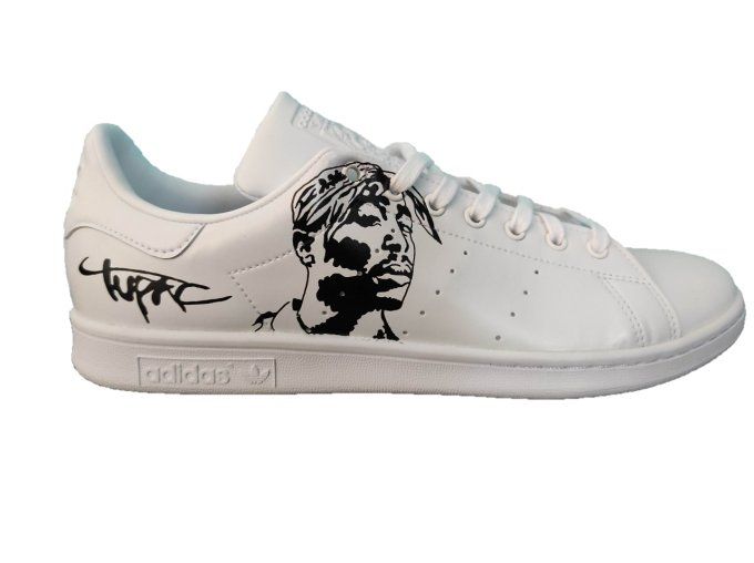 2PAC BLACK AND WHITE